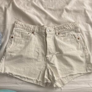 Kohl's Cream Jean Shorts
